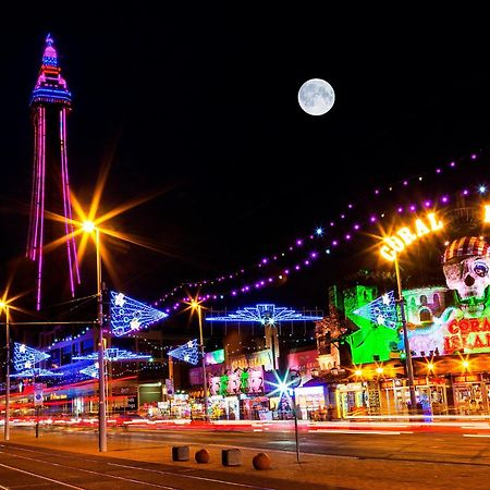 Q - Accommodation Blackpool Luaran gambar