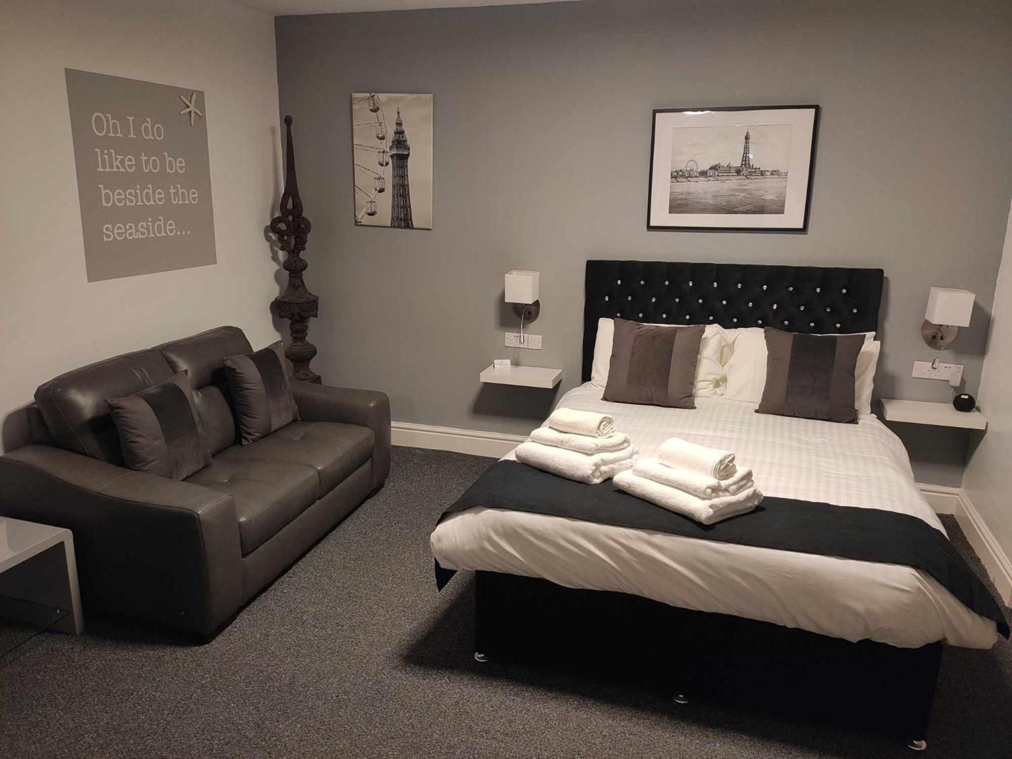 Q - Accommodation Blackpool Luaran gambar